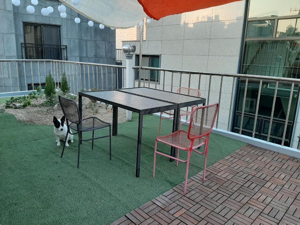 Hongdae Cozy-Women'S Shared Home Seoul Bagian luar foto